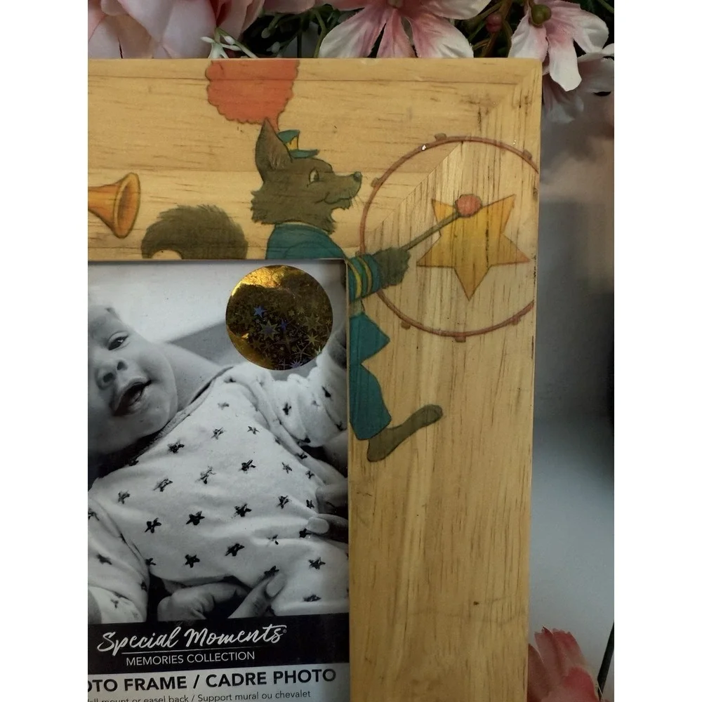Vintage 80s Fetco Handcrafted Wooden Picture Frame With Animals Nursery Baby New